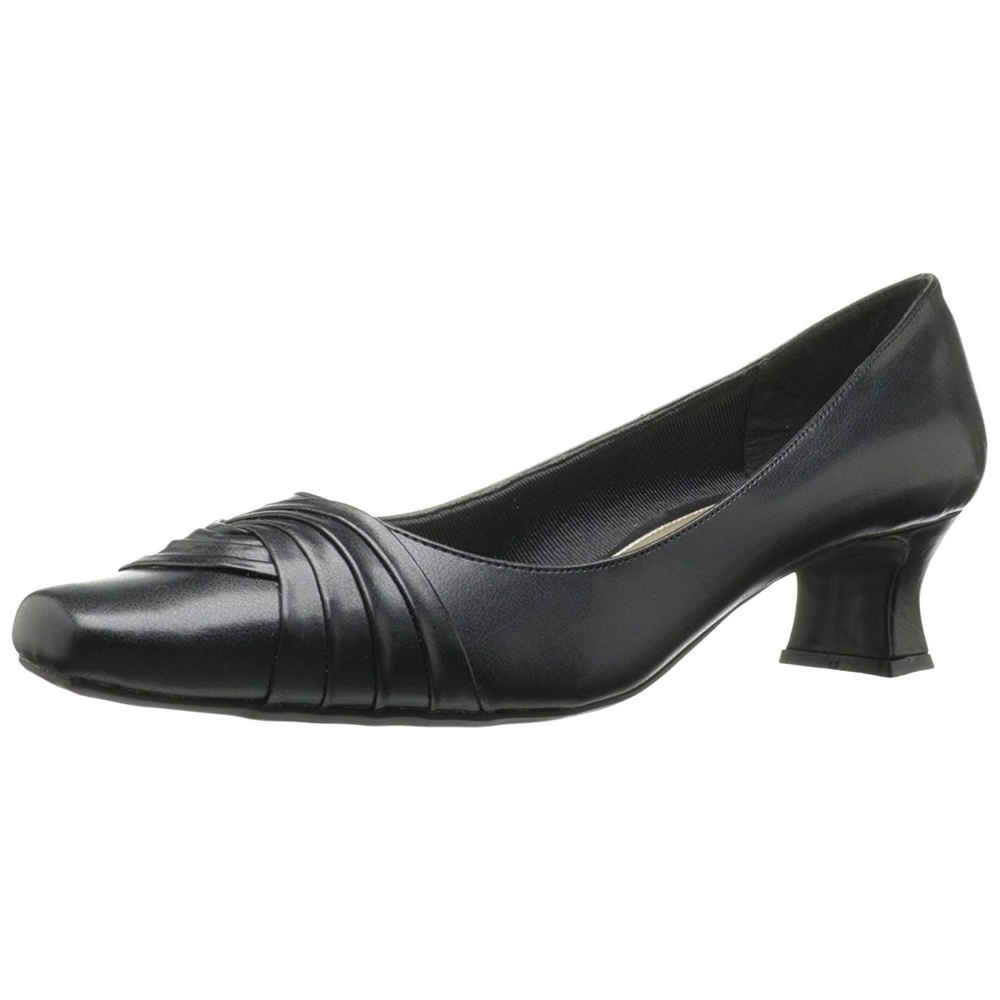 Women's Easy Street Black Tidal Pumps Size 9.5 M